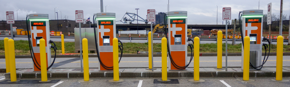 Public level online 2 charging stations